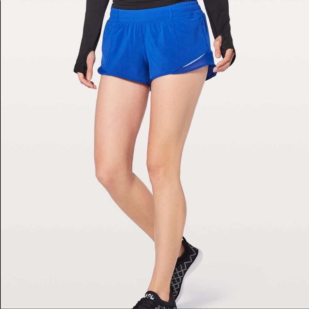 Lululemon Hotty Hot shorts 4”